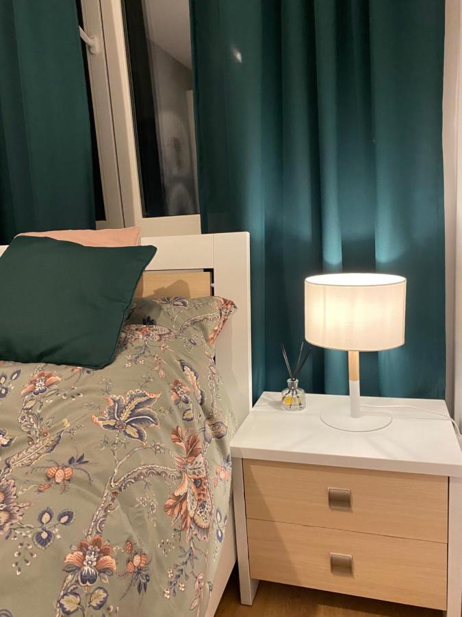 Airport Green Apartment Kl21 - Air Condition & Free Parking Varşovia Exterior foto