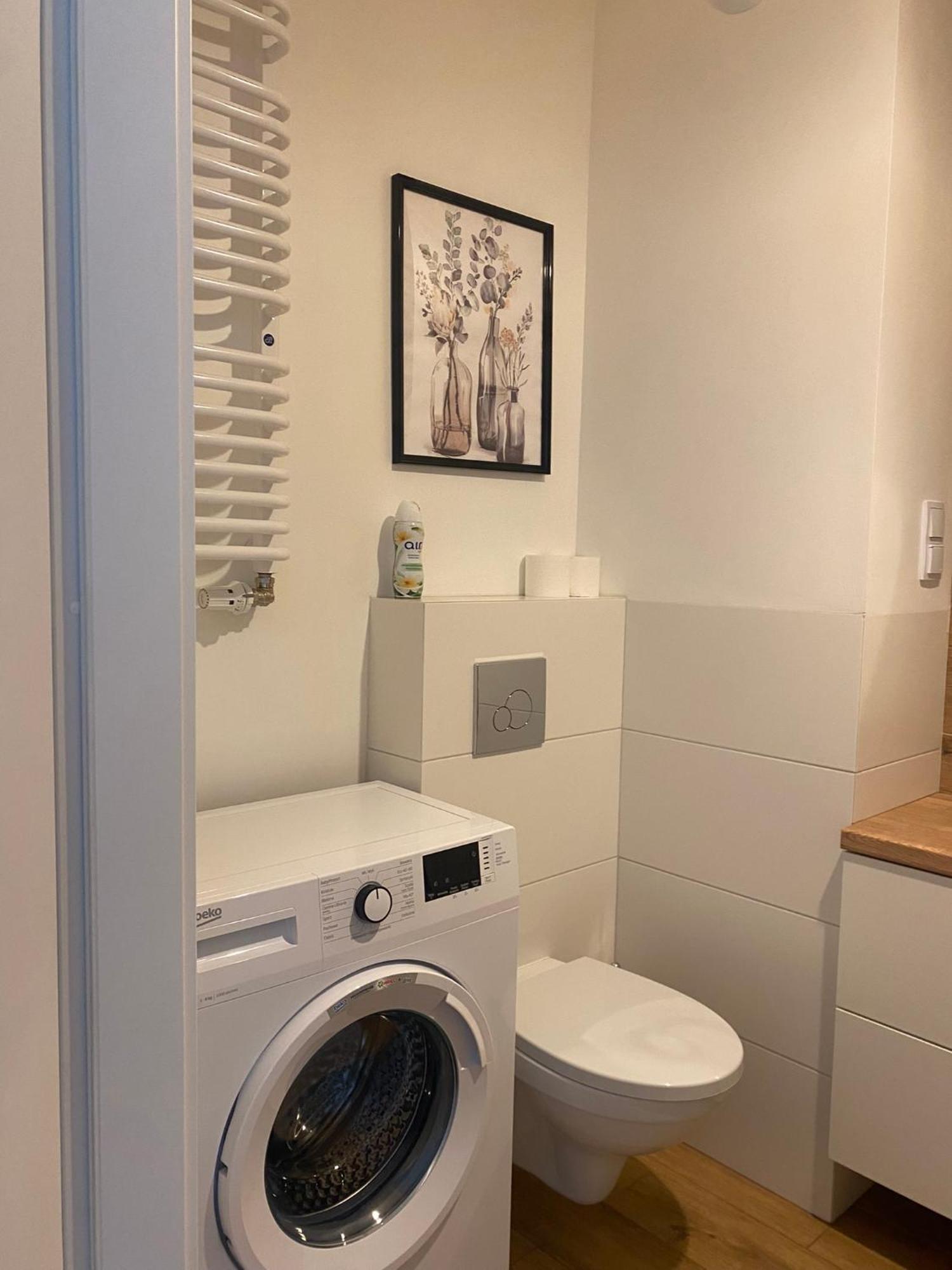 Airport Green Apartment Kl21 - Air Condition & Free Parking Varşovia Exterior foto